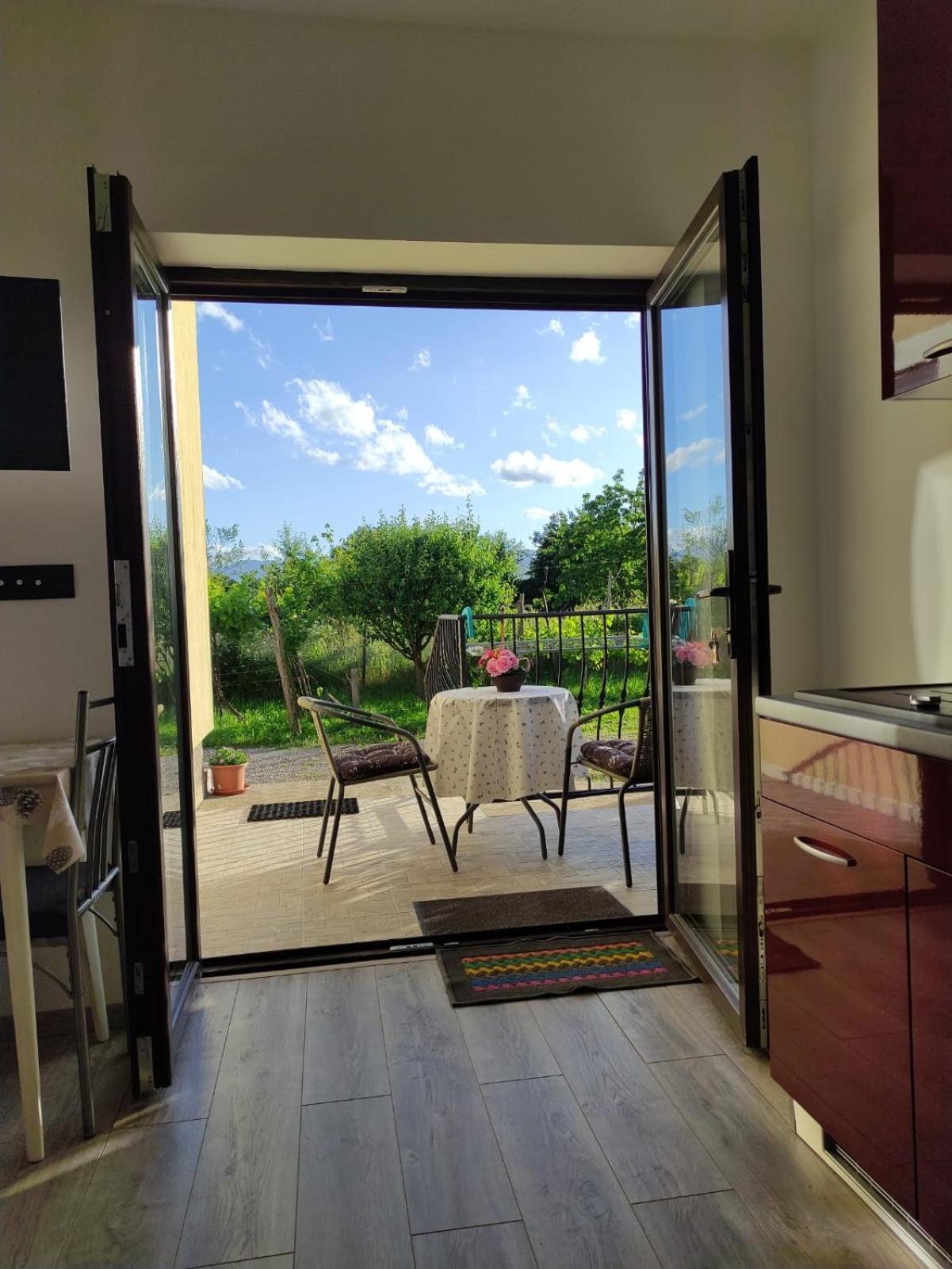 Apartmani Melia Marčelji المظهر الخارجي الصورة